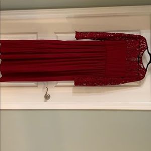 Burnt red lace sleeve maternity maxi